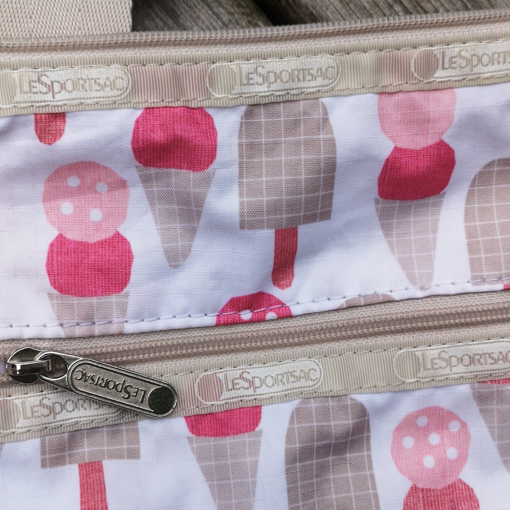 Lesportsac crossbody - Picture 1 of 13